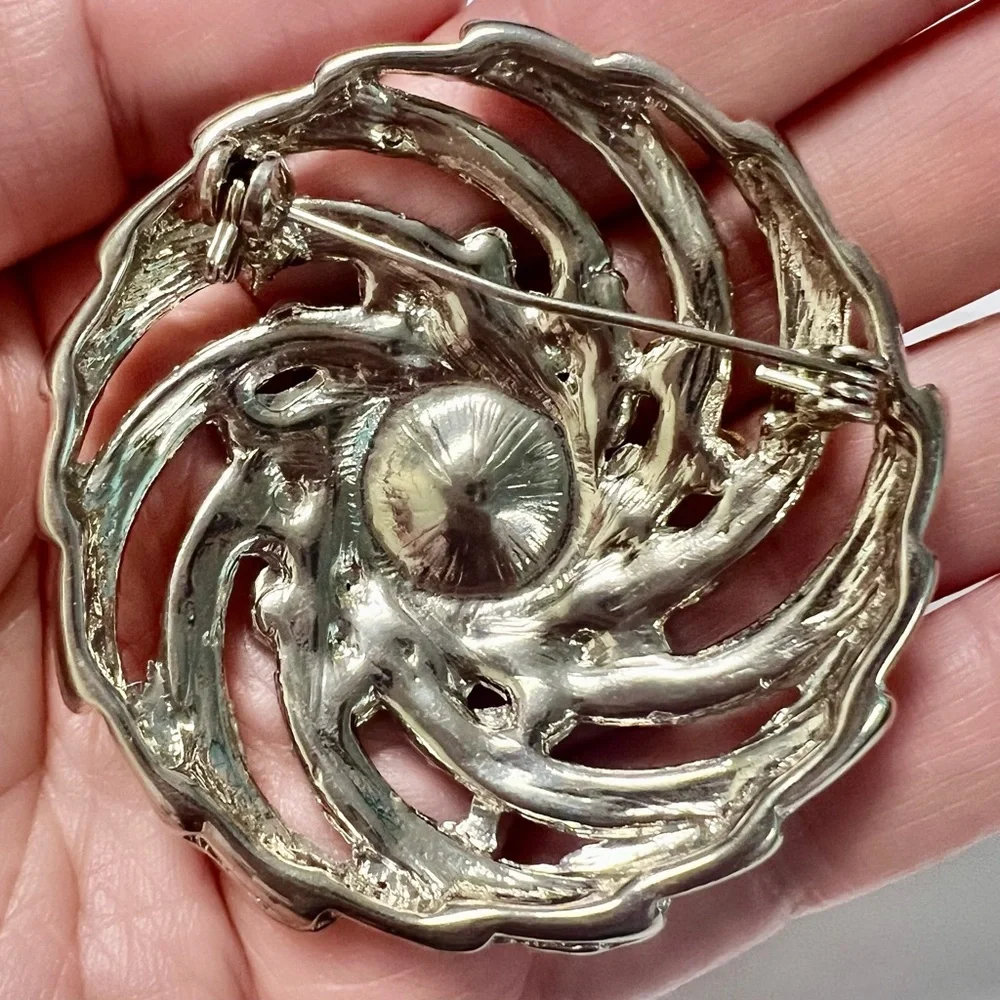 Vintage Large Rhinestone Brooch Pin Red Orange Silver Tone‎ 1.75” - Beautiful